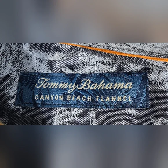 Tommy Bahama Canyon Beach Button Down Flannel Size Large - Picture 4 of 8